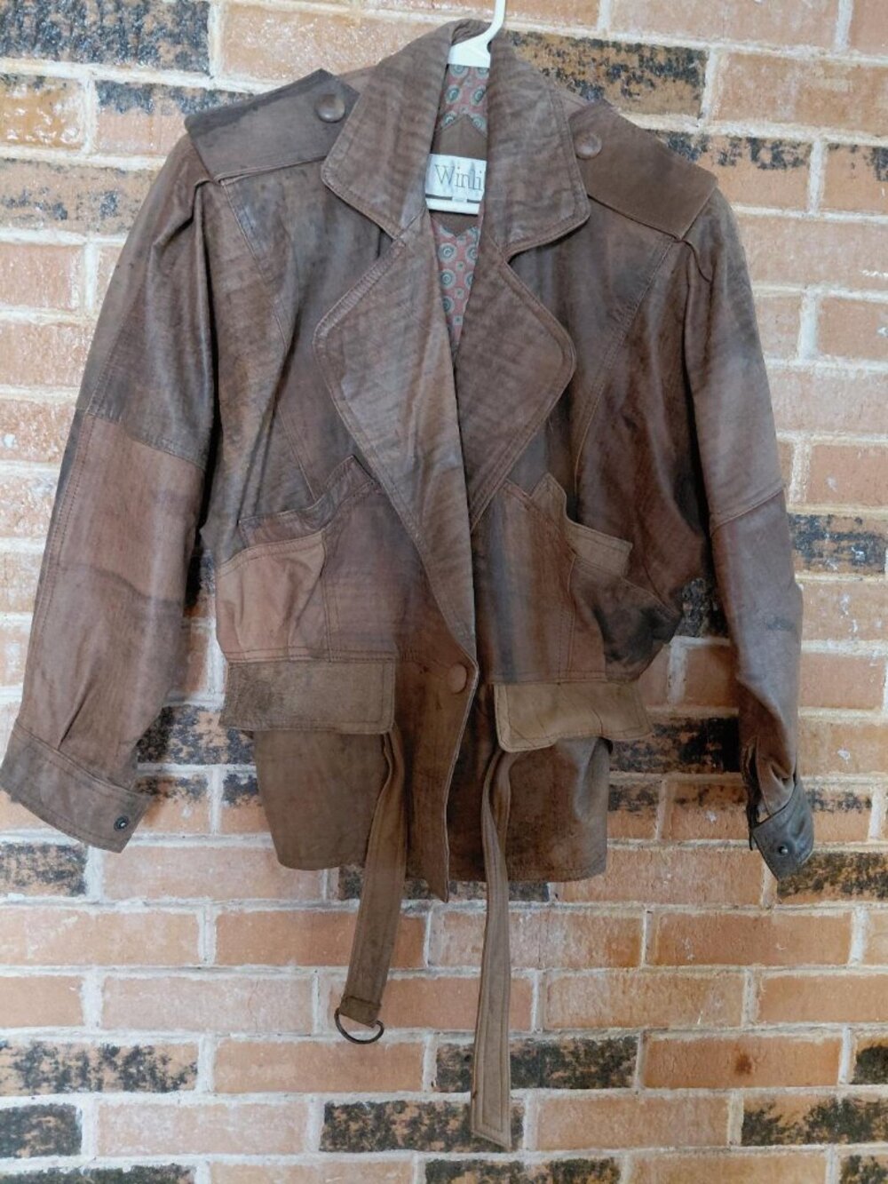Gorgeous Vintage Brown Leather Jacket with Belt - Winit